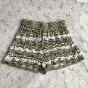 Crochet high waist shorts size small in great condition
